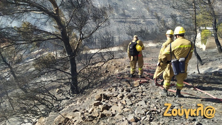 Σε εξέλιξη η καταμέτρηση των ζημιών από την πυροσβεστική στο Πανόραμα Βούλας